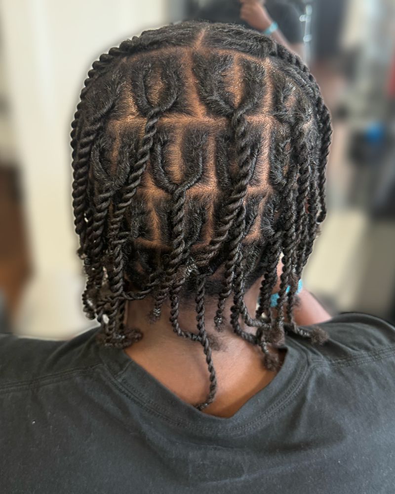 Men's two-strand twists on box parts, seen from behind